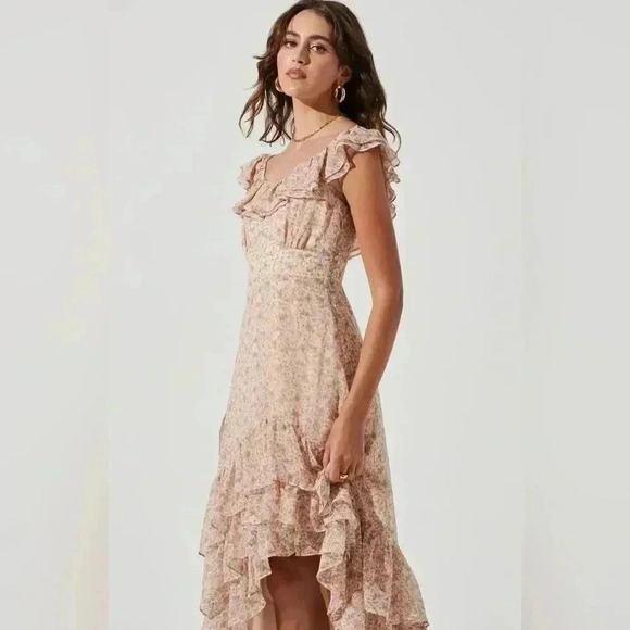 NWOT ASTR THE LABEL  MAGNOLIA FLORAL RUFFLE HI-LO MAXI DRESS S - Picture 2 of 10